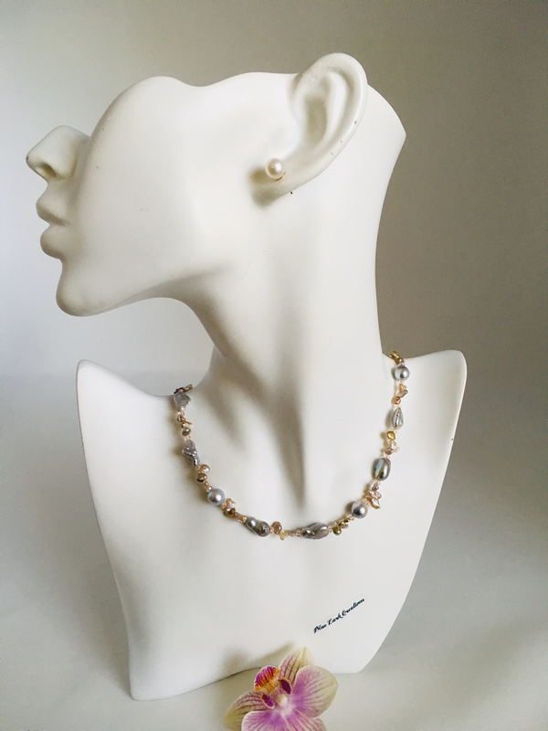 Petit Pearl Necklace